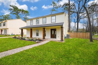 16226 Kleinwood Dr in Spring, TX - Foto de edificio - Building Photo