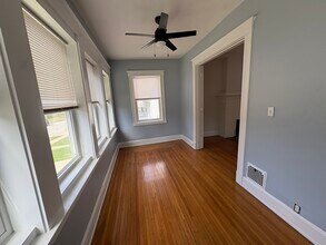 3710 Hyde Park Ave, Unit 1 in Cincinnati, OH - Building Photo - Building Photo