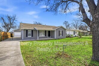 418 Russell St in White Settlement, TX - Building Photo - Building Photo