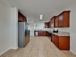 344 Red Kite Dr, Unit 239 in Groveland, FL - Foto de edificio - Building Photo