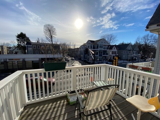 383 Highland Ave, Unit 2R