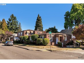 Sellwood 5 Plex in Portland, OR - Building Photo - Other