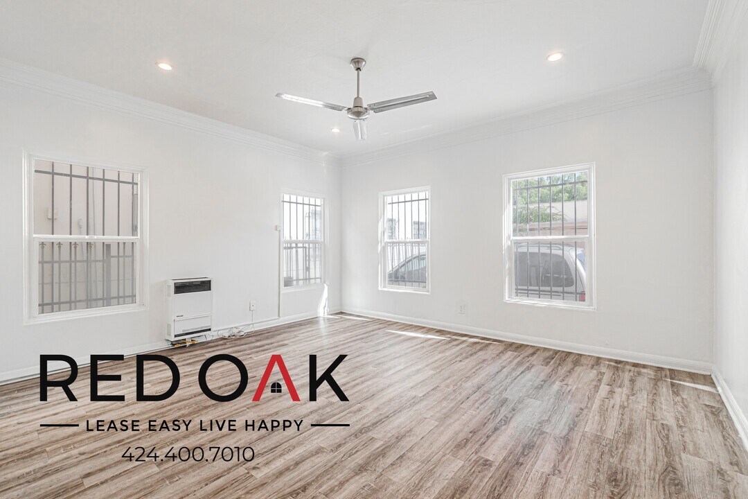 234 S Kenmore Ave in Los Angeles, CA - Building Photo