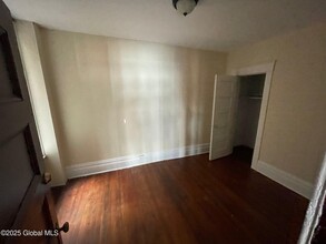 10 Washington Pl-Unit -301 in Troy, NY - Foto de edificio - Building Photo