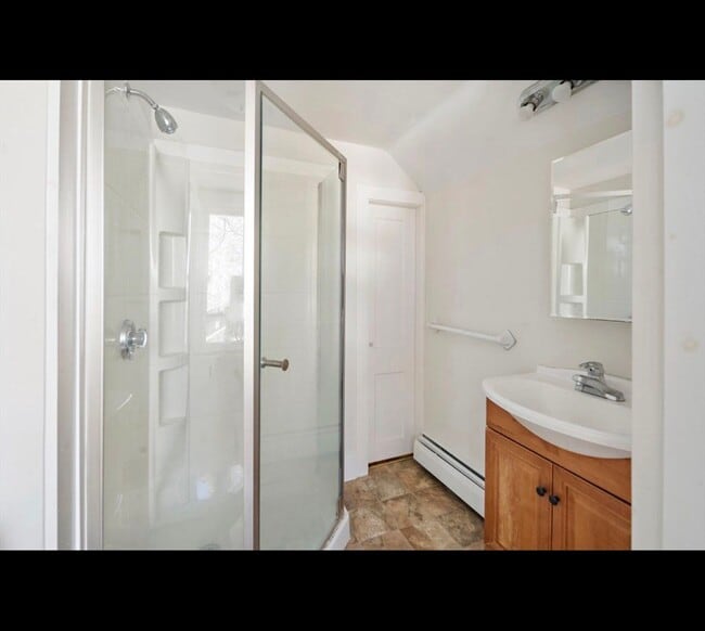 11 Evelyn St in Lynn, MA - Building Photo - Building Photo