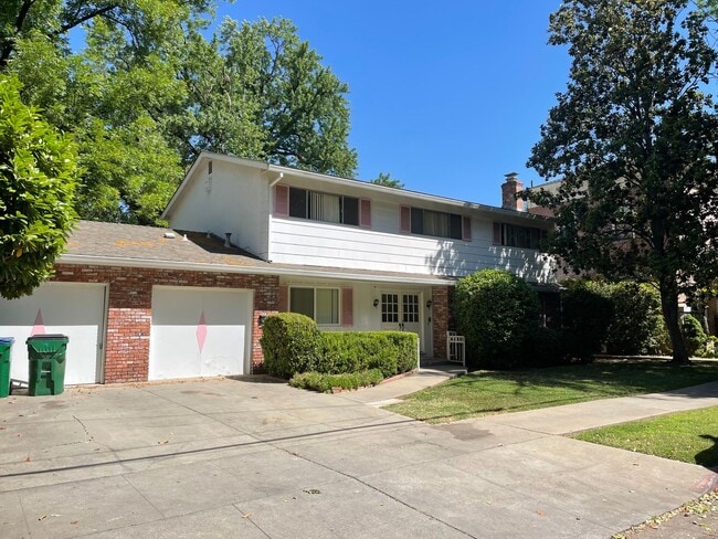 property at 710 W 3rd St