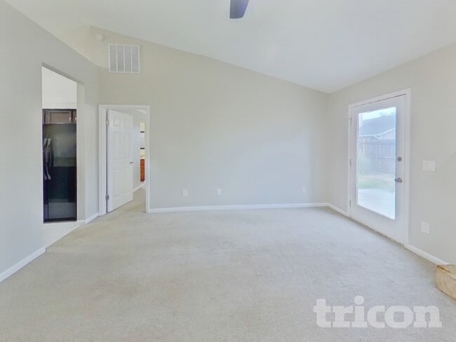 7738 Collins Ridge Blvd in Jacksonville, FL - Building Photo - Building Photo