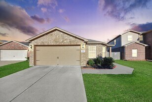 10803 Dover White Dr in Humble, TX - Building Photo