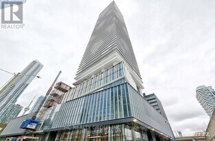 138 Downes St in Toronto, ON - Building Photo