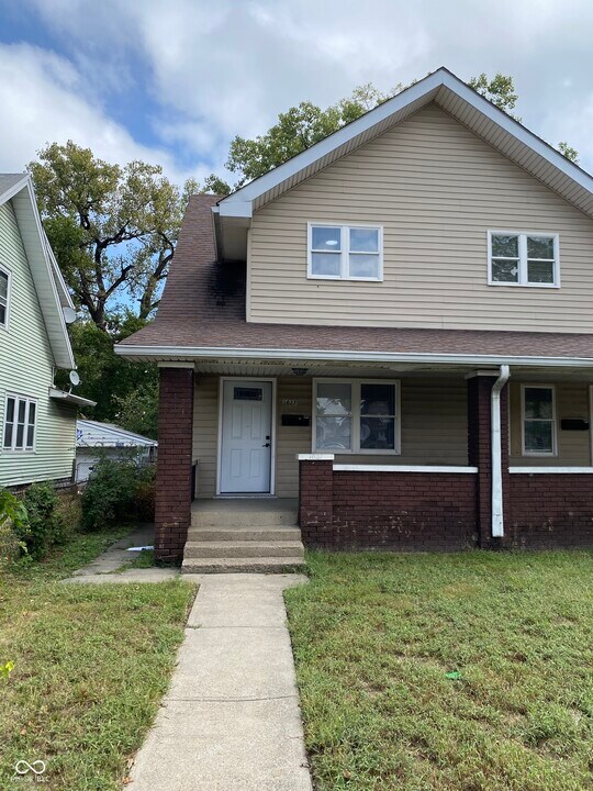 1027 Blaine Ave in Indianapolis, IN - Building Photo