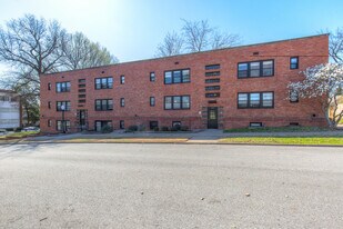 1524 E 17th St, Unit 1524 in Tulsa, OK - Building Photo