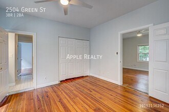 2504 Green St in Durham, NC - Building Photo - Building Photo