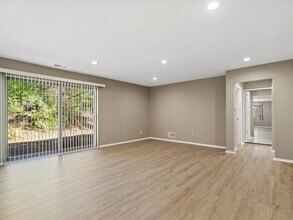 26656 Farmbrook Villa Dr, Unit Spacious ranch condo in Southfield, MI - Building Photo - Building Photo
