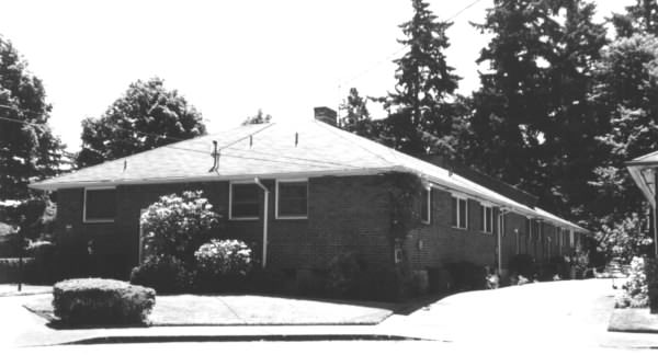 5526-5554 NE Clackamas St in Portland, OR - Building Photo - Building Photo