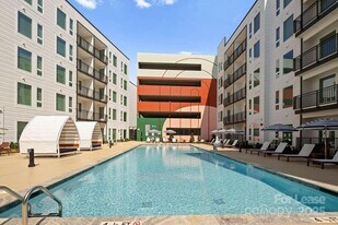 4101 Raleigh St in Charlotte, NC - Building Photo