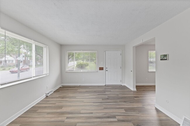 1106 Hollywood Ave in Cincinnati, OH - Building Photo - Building Photo