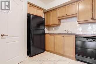 47 Mendelssohn St in Toronto, ON - Building Photo - Building Photo