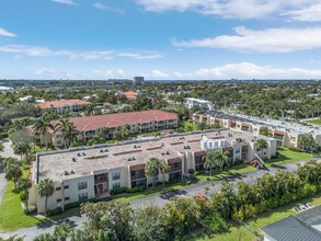 12501 McGregor Blvd-Unit -#22 in Ft. Myers, FL - Building Photo - Building Photo