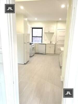 1853 Beacon St in Brookline, MA - Building Photo - Building Photo