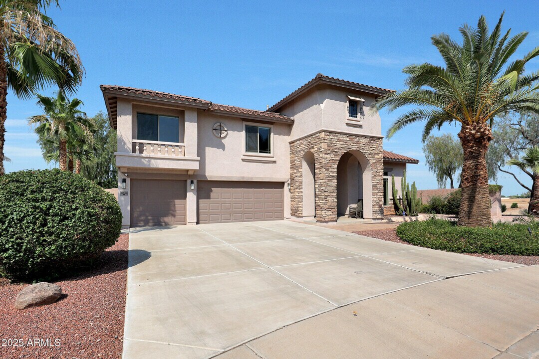 11001 N 153rd Dr in Surprise, AZ - Building Photo