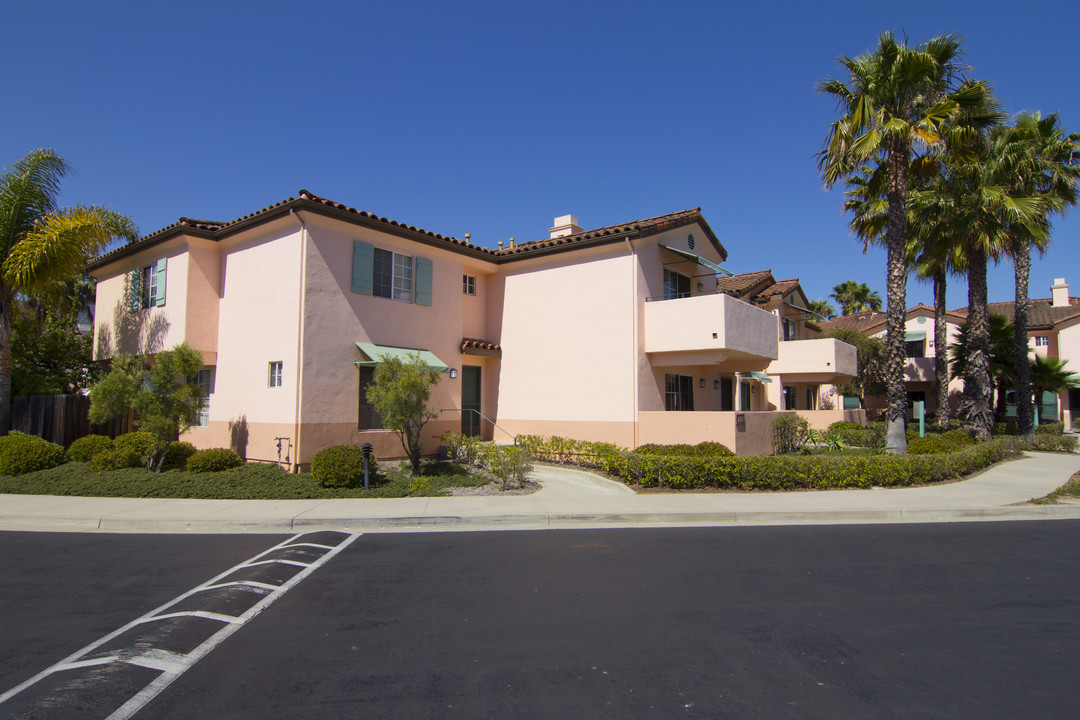 El Patio Gardens Family Community in Santa Barbara, CA - Building Photo