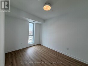 30 Dreamers Wy in Toronto, ON - Building Photo - Building Photo
