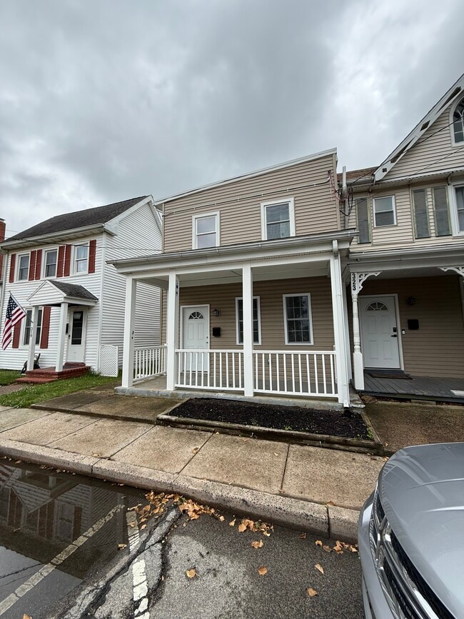 321 W Commerce St in Smyrna, DE - Building Photo - Building Photo