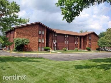 4445 Mobile Dr in Columbus, OH - Building Photo