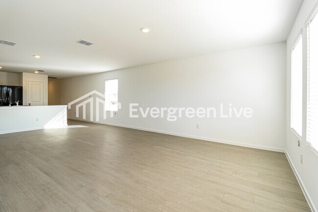 245 Sycamore Pl in Wilmer, TX - Building Photo - Building Photo