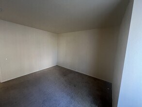 539 Woodside Oaks in Sacramento, CA - Building Photo - Building Photo