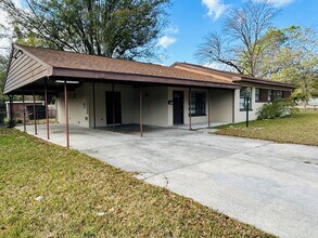 1904 Delaroche Dr W in Jacksonville, FL - Building Photo - Building Photo