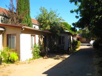 13921 Vanowen St in Van Nuys, CA - Building Photo - Building Photo