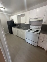 5220 Weber Rd, Unit J-102 in Corpus Christi, TX - Foto de edificio - Building Photo