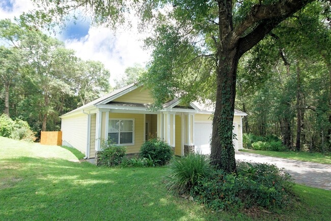 150 Jefferson St in Niceville, FL - Building Photo - Building Photo