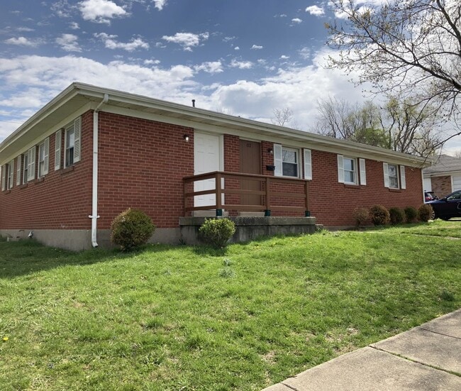 property at 170-172 Delmont Dr