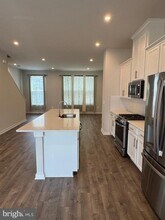 1768 Hickory Wds Rd in Dumfries, VA - Building Photo - Building Photo