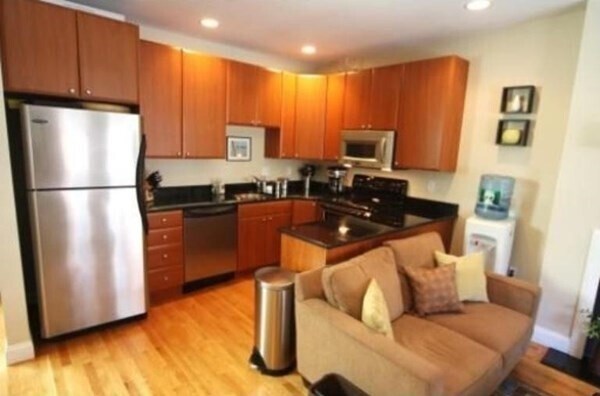 34 Edgerly Rd, Unit #2 in Boston, MA - Building Photo - Building Photo