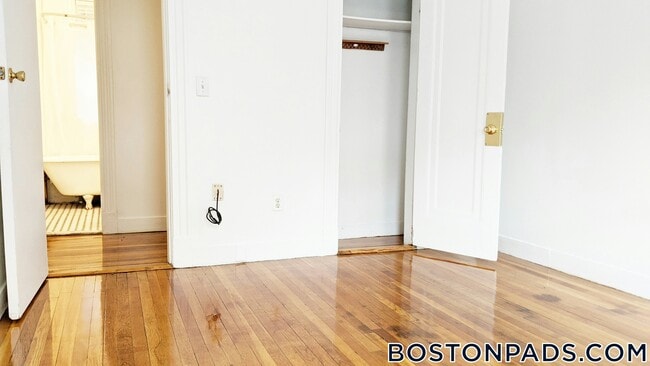 89 Park Dr, Unit 4