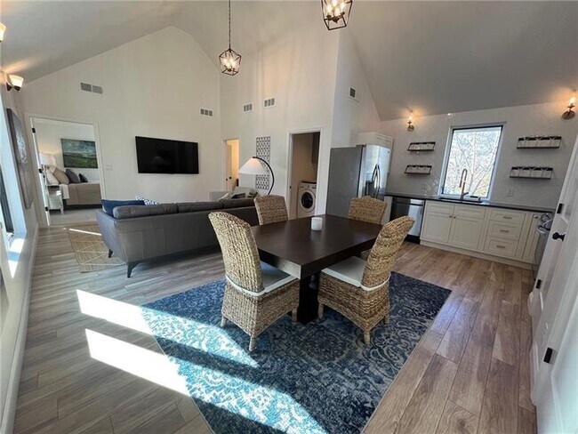 2668 Brown Cir SE in Smyrna, GA - Building Photo - Building Photo