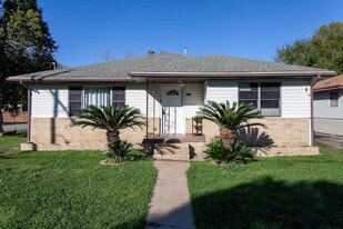 2248 7th Ave in Port Arthur, TX - Building Photo