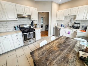 107 Columbia St, Unit 3 in Cambridge, MA - Building Photo - Building Photo