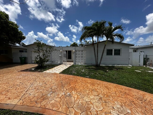 property at 7225 Grandview Blvd
