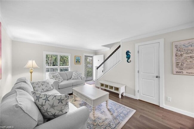 1222 Gordon Dr in Naples, FL - Foto de edificio - Building Photo