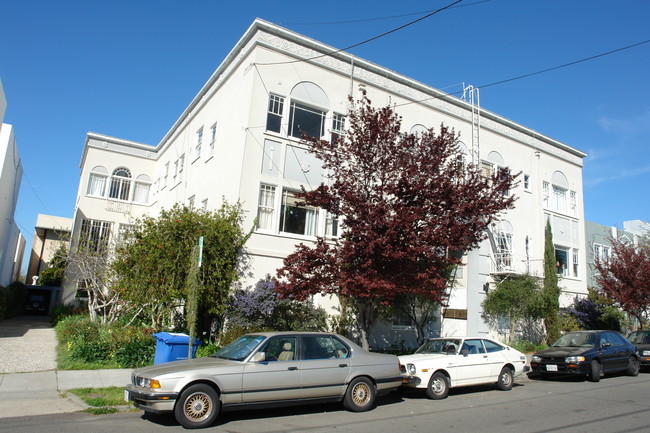 1740 Walnut St in Berkeley, CA - Foto de edificio - Building Photo