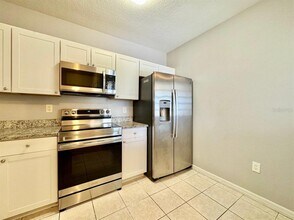 6436 Cypressdale Dr in Riverview, FL - Building Photo - Building Photo