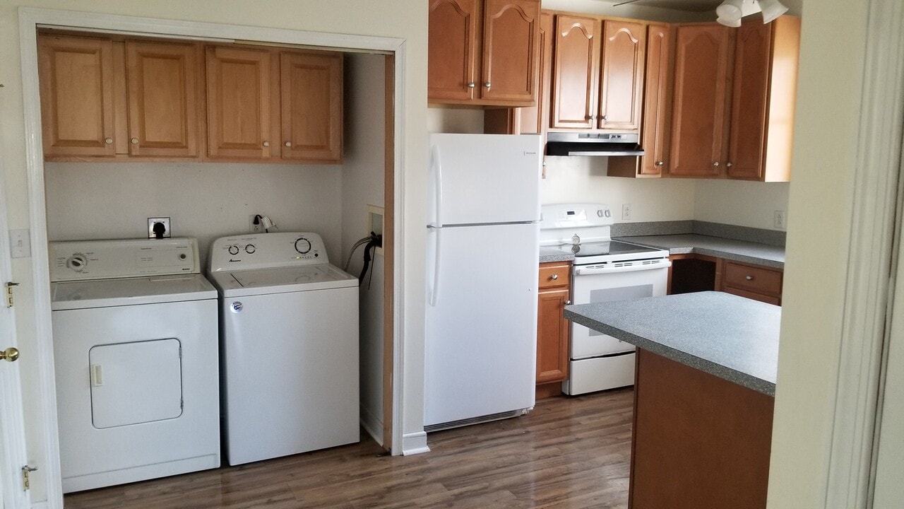 11 Mill St in Frostburg, MD - Building Photo