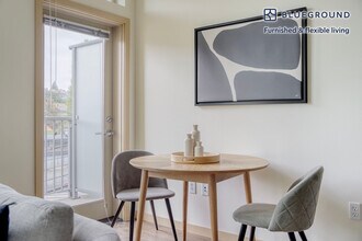3920 Stone Way N in Seattle, WA - Building Photo - Building Photo