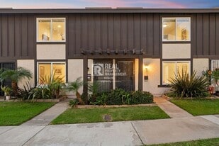 11104 Grant Way in Stanton, CA - Building Photo