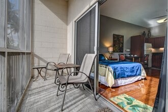 355 Kalanianaole St in Hilo, HI - Foto de edificio - Building Photo