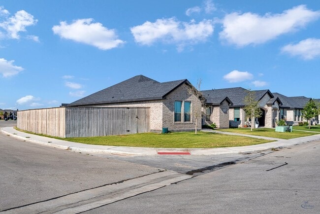 3741 Alnwick Dr in Odessa, TX - Building Photo - Building Photo